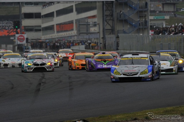 【SUPER GT 第7戦】レガシィB4 がクラス優勝…今季2勝