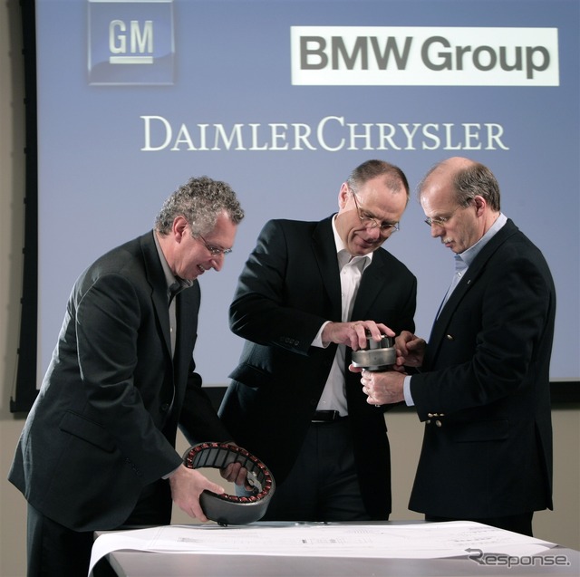 GM、BMW、ダイムラークライスラー（当時）の3社は2006年、2モードハイブリッドシステムの共同開発に成功