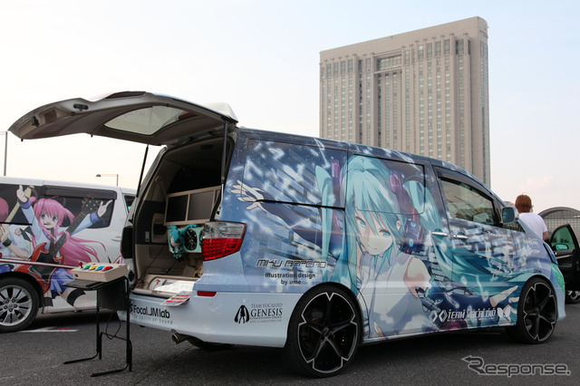 【痛Gふぇすた】「初音ミク」と「けいおん!」がズラリ