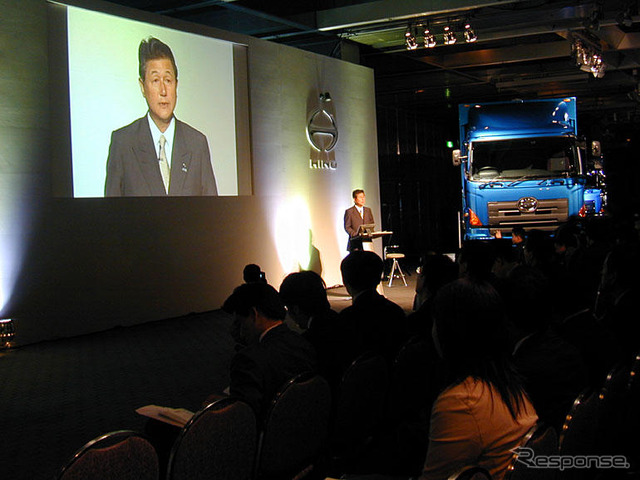 日野の蛇川社長は会長兼CEOに
