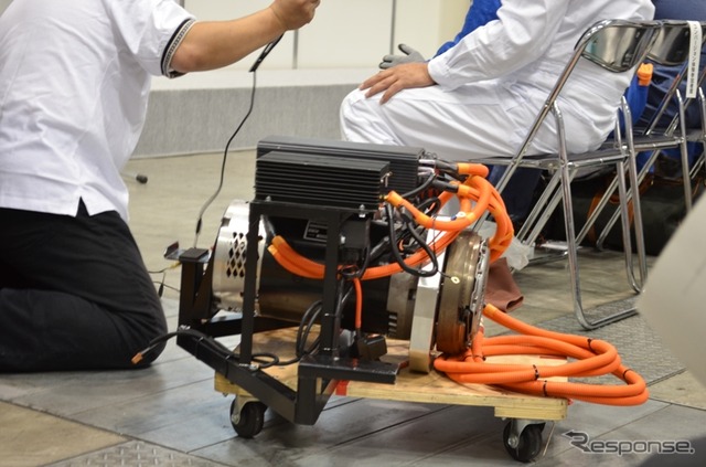 【EVEX & CSF 11】1時間で換装…ボルトオンEVキットが登場