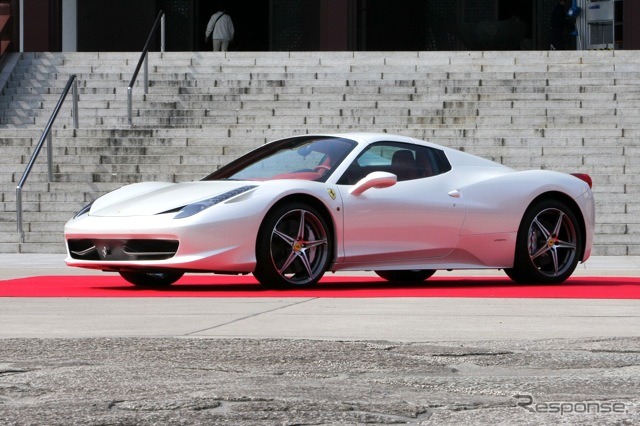 フェラーリ458スパイダー