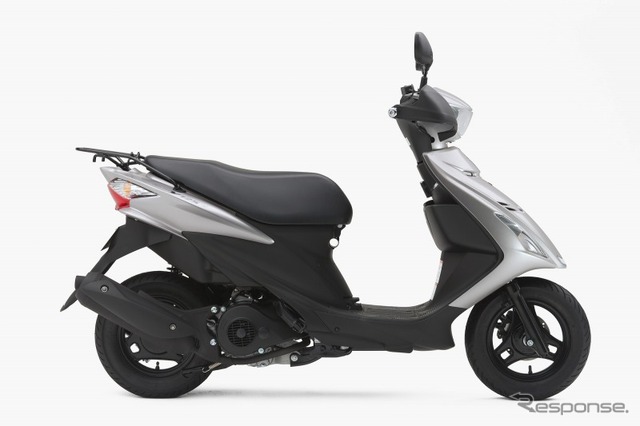 アドレスV125Sリミテッド。ソニックシルバーメタリックNo. 2