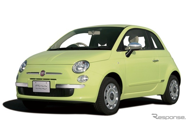 フィアット500（写真は新車）