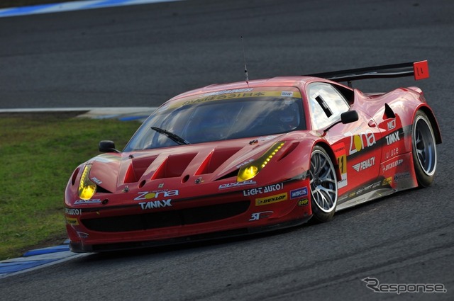 #11フェラーリの田中/平中組