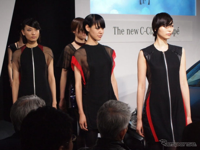 メルセデスベンツCクラス新型発表会でファッションショーを披露
