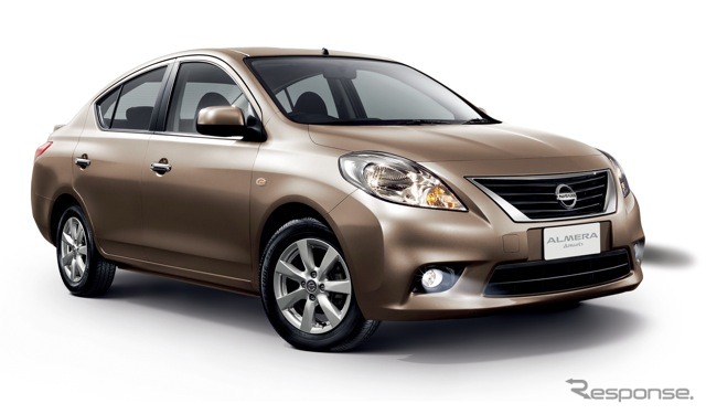 日産アルメーラ(タイ製)