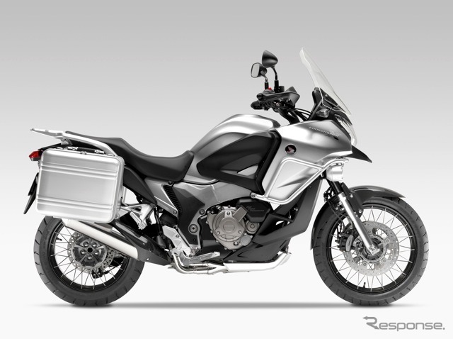 ホンダ V4クロスツアラー のコンセプトモデル（2010年）