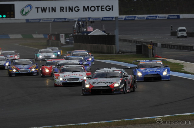 GTアソシエイション、2012年のSUPER GTレースカレンダー変更を発表（写真：2011年の最終戦）