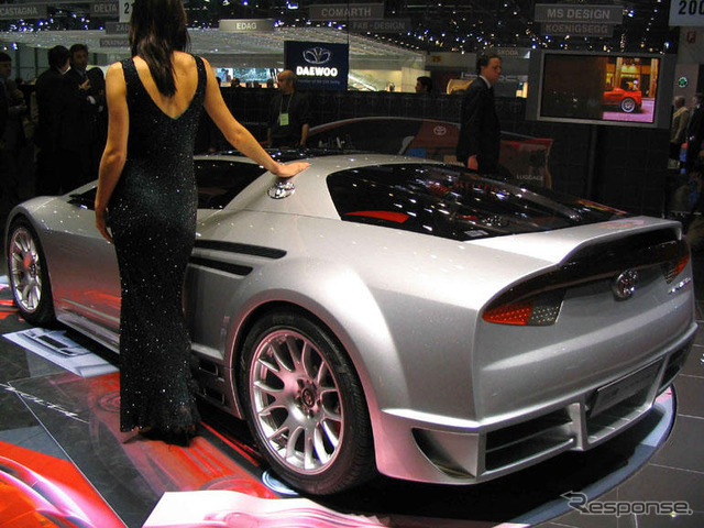 【ジュネーブモーターショー'04写真蔵】トヨタ、ハイブリッド、スーパースポーツ