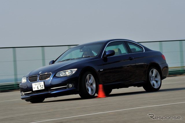 BMWのワンメイクドライビングレッスン　12月8日