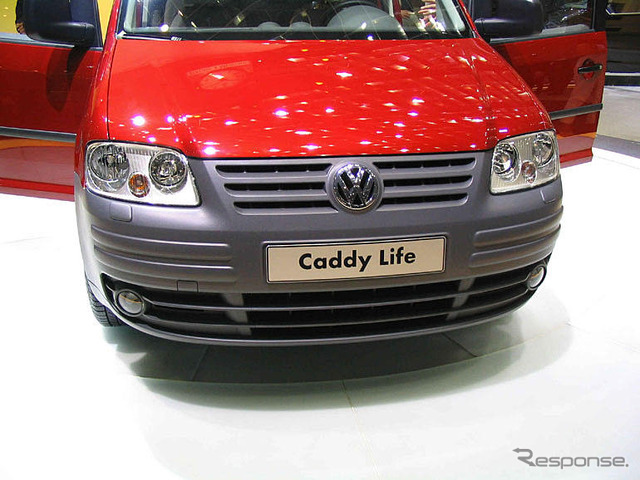 【ジュネーブモーターショー'04続報】ゴルフに欠かせない…VW『キャディ・ライフ』