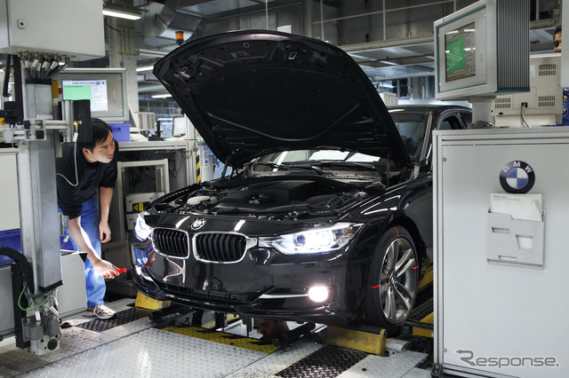 ドイツ・ミュンヘン工場で28日、生産が開始された新型BMW3シリーズ