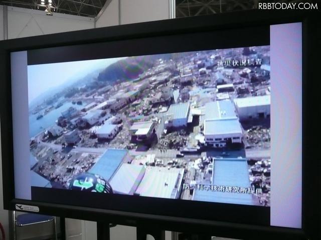 この飛行ロボットは、東北地方の三陸海岸沿いの被害調査にも使われた。映像は防災科学技術研究所からの提供