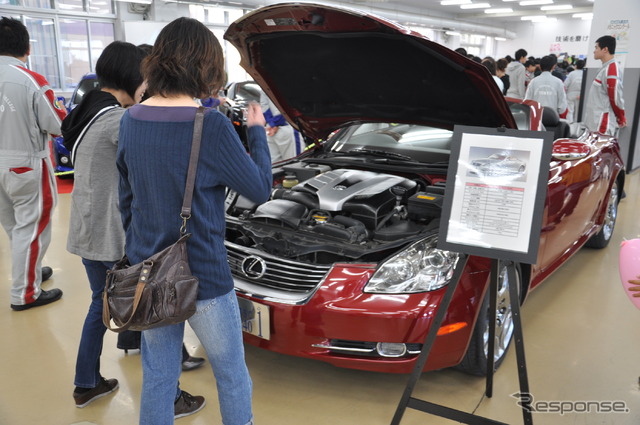 トヨタ東京自動車大学校 学園祭のようす