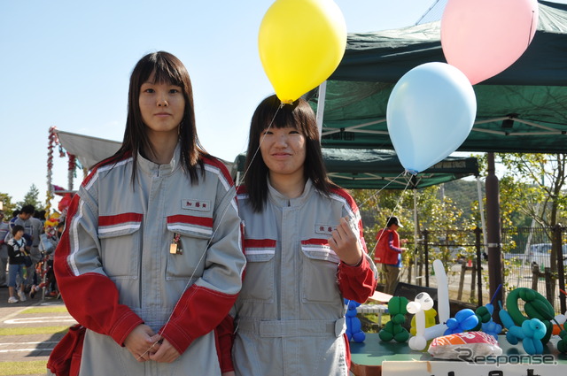 トヨタ東京自動車大学校 学園祭のようす