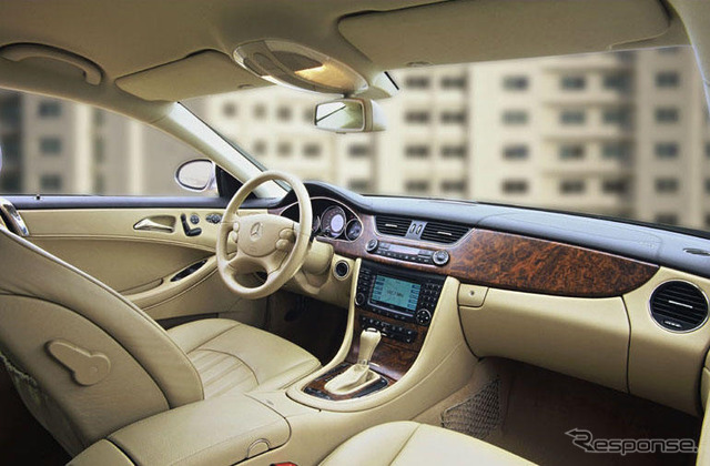 【ジュネーブモーターショー'04写真蔵】メルセデセスベンツ『CLS』…4ドアクーペ