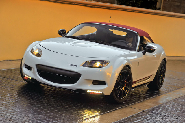 マツダ MX-5（日本名：ロードスター）スパイダー