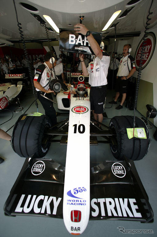 【ホンダF1】中本エンジニアディレクター…歓喜の表彰台