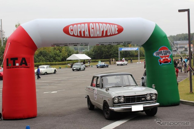日本車も参加。これは、プリンス・スカイライン・GTA