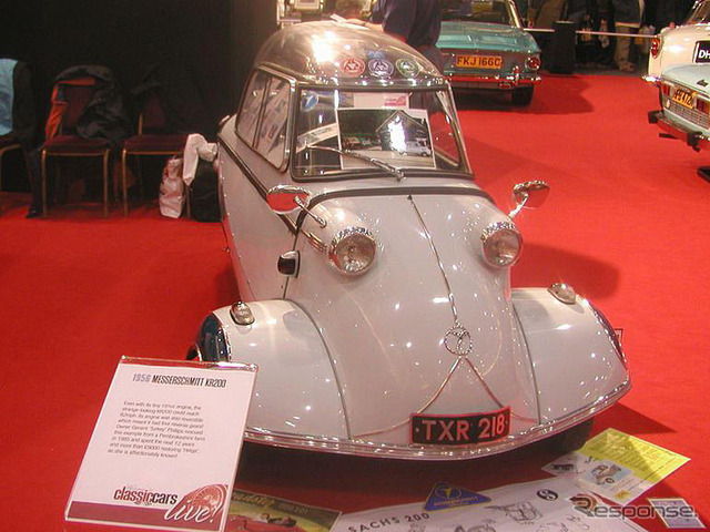【クラシックカーライブ2004】三輪車集合、子供に人気