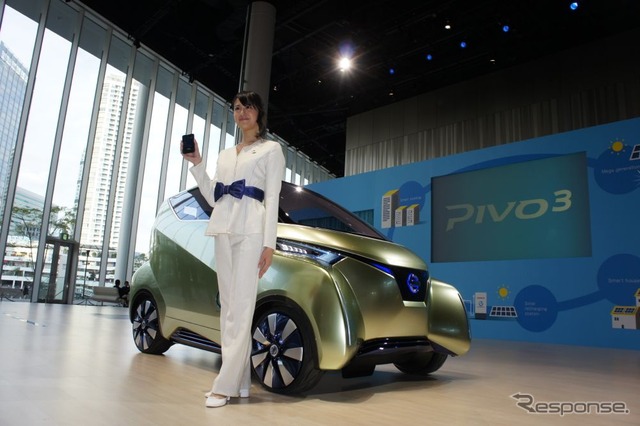 日産 PIVO 3 先行公開…スマートフォンでお出迎え