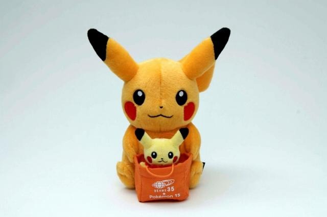 ポケモン15周年×ビームス35周年記念「色違いピカチュウぬいぐるみ」数量限定で発売  