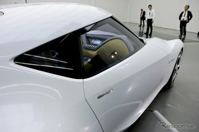 日産 エスフロー