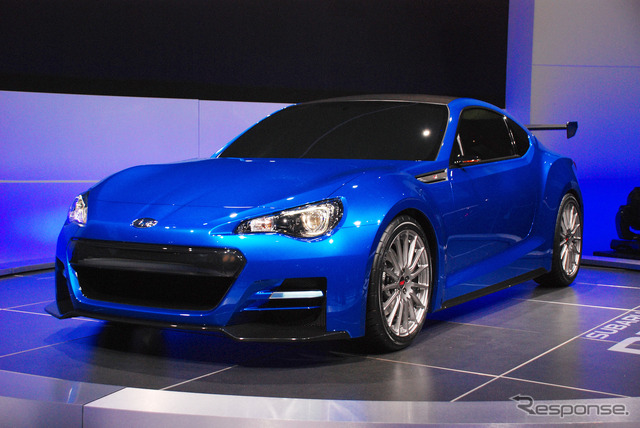 トヨタと共同開発した新型FRスポーツのコンセプトモデル、スバル 「BRZ コンセプト-STI–」