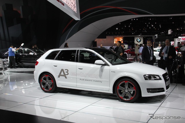 アウディA3スポーツバックをベースに開発したEVコンセプトカー、A3 eトロン(ロサンゼルスモーターショー11)