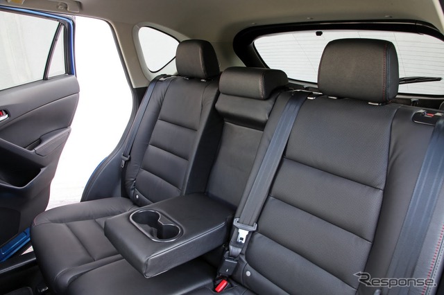 SUVのメインマーケット、北米でデビューを飾ったマツダCX-5(ロサンゼルスモーターショー11)