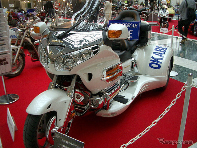【東京モーターサイクルショー04】これぞ“大人の3輪車”