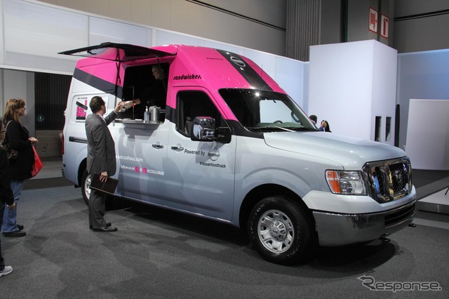日産NV2500ハイルーフがベースの移動販売車（ロサンゼルスモーターショー11）