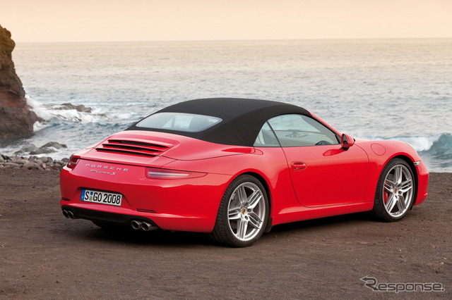 新型ポルシェ911カブリオレ