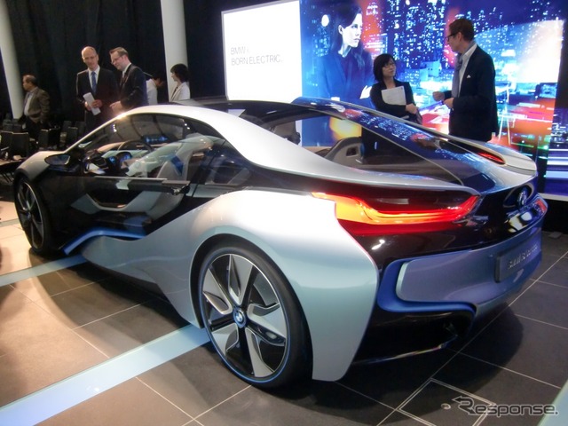 BMW i8