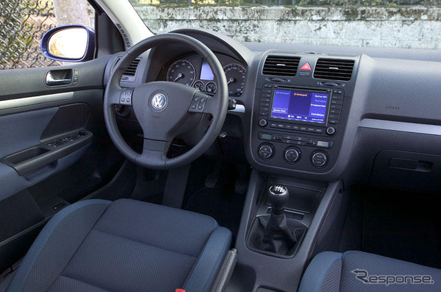【新型VW『ゴルフ』海外試乗】移動に徹したビークルに“華”…小沢コージ