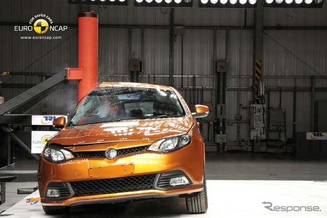 中国上海汽車傘下にある英国MGの新型車、MG6の衝突テスト