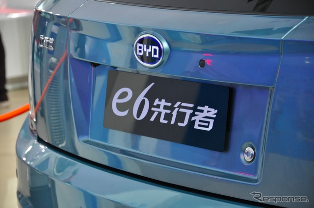 広州モーターショー11 BYD e6 先行者