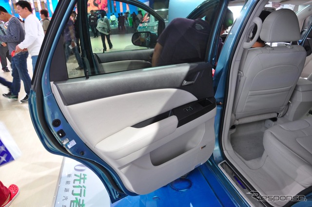 広州モーターショー11 BYD e6 先行者