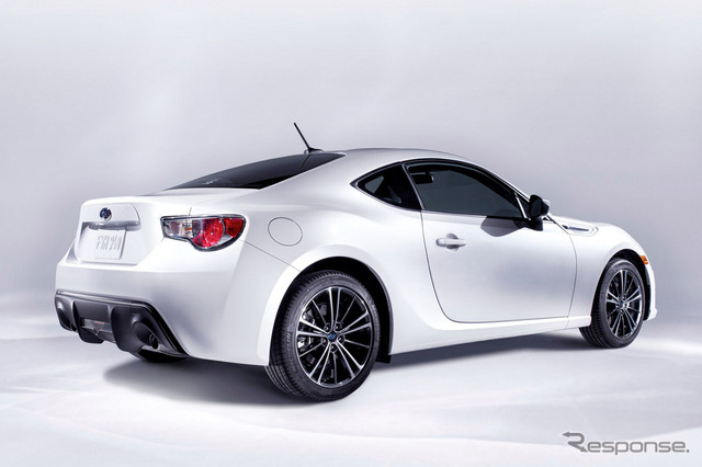 スバルの新型FRスポーツカー、BRZの市販モデル