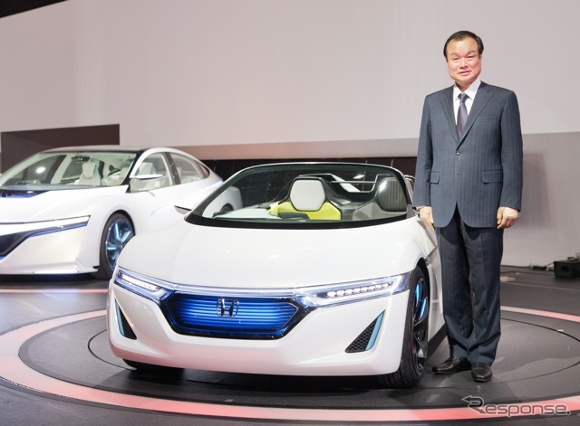 ホンダ EV-STERと伊東社長(東京モーターショー11)