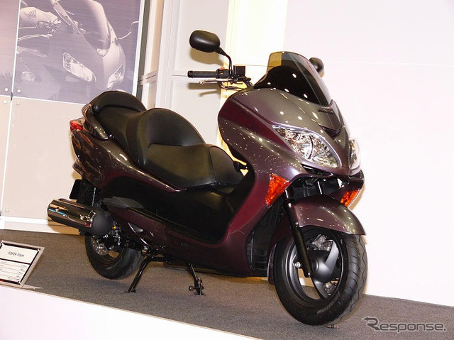【東京モーターサイクルショー04】写真蔵…日本最大規模のバイクイベント