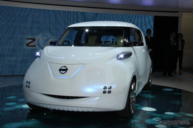 【東京モーターショー11】カピバラさんの背中はキリンが乗れる仕様です---日産