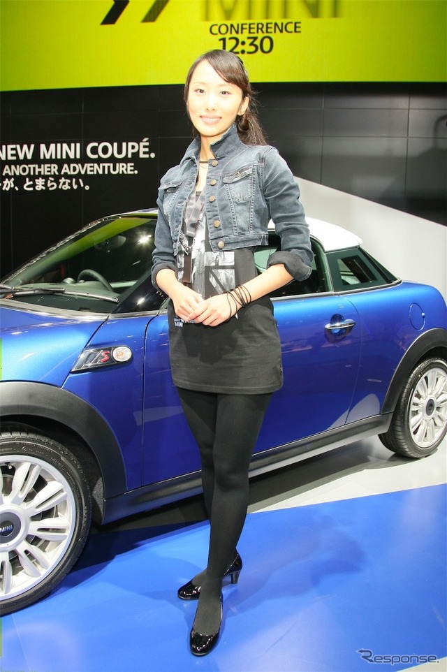 MINI コンパニオン(東京モーターショー11)