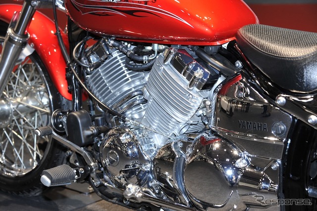 ヤマハ XVS400ドラッグスター(東京モーターショー11)