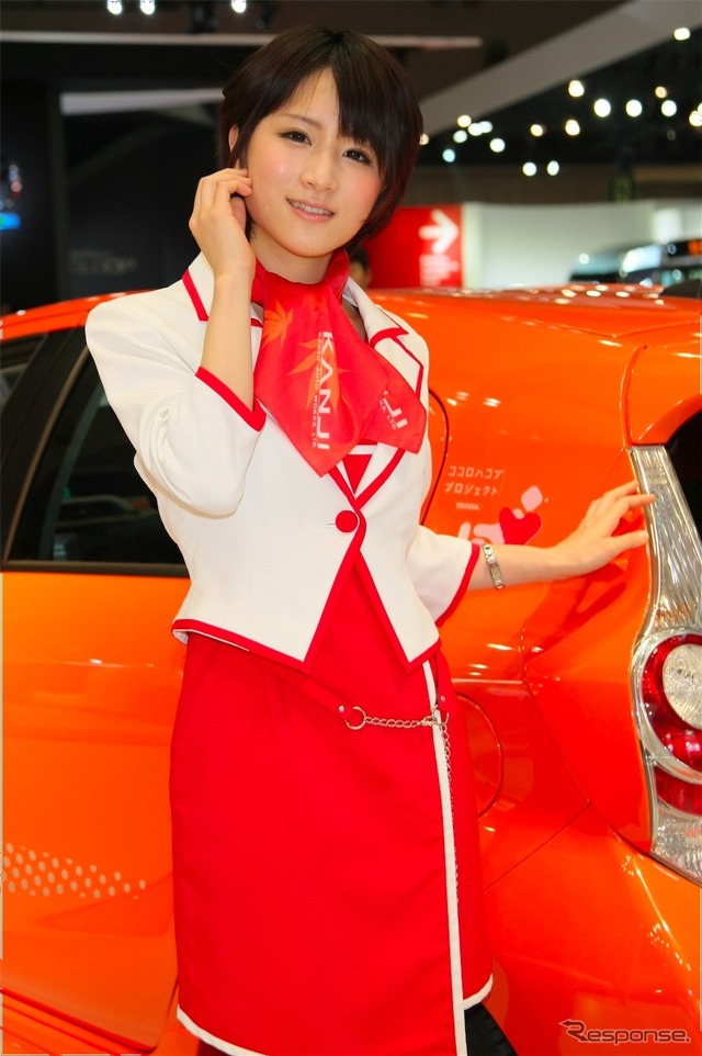 関東自動車工業 コンパニオン(東京モーターショー11)