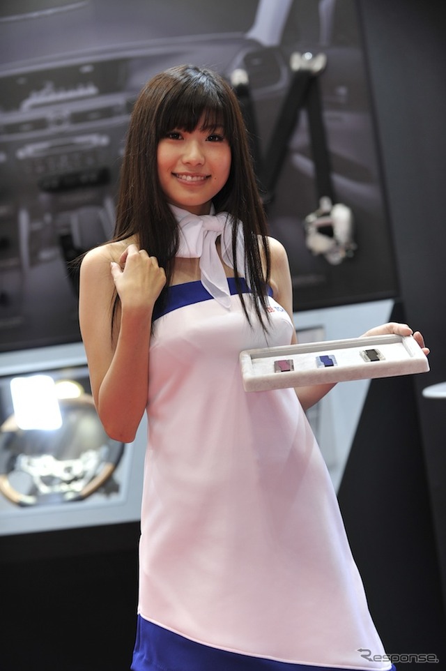 東海理化 コンパニオン(東京モーターショー11)