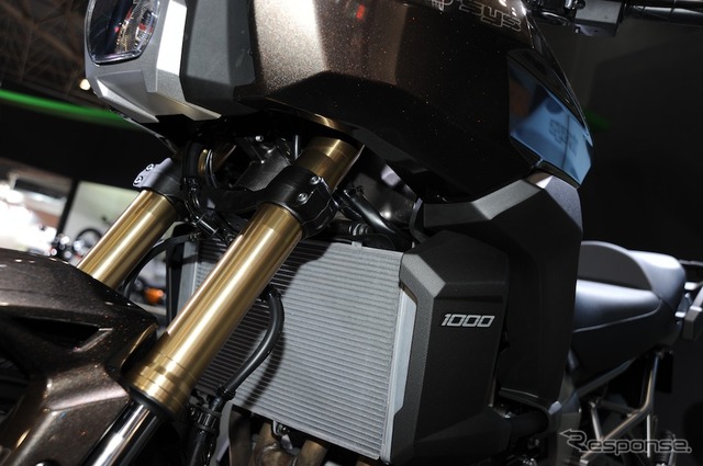 カワサキ Versys1000(東京モーターショー11)
