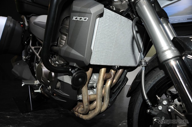 カワサキ Versys1000(東京モーターショー11)