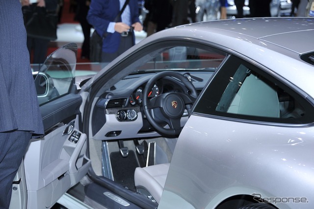 ポルシェ 911カレラ(東京モーターショー11)